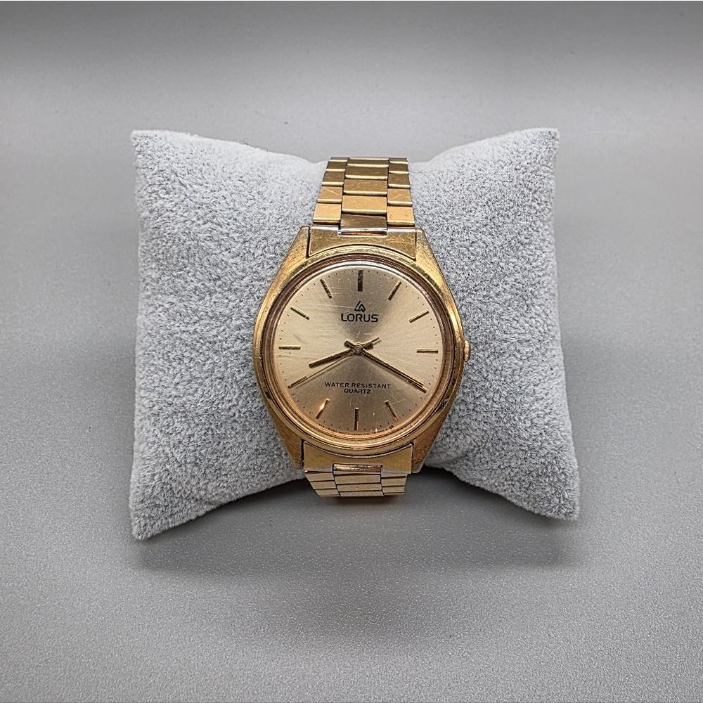 Vintage LORUS Watch *NEEDS BATTERY*